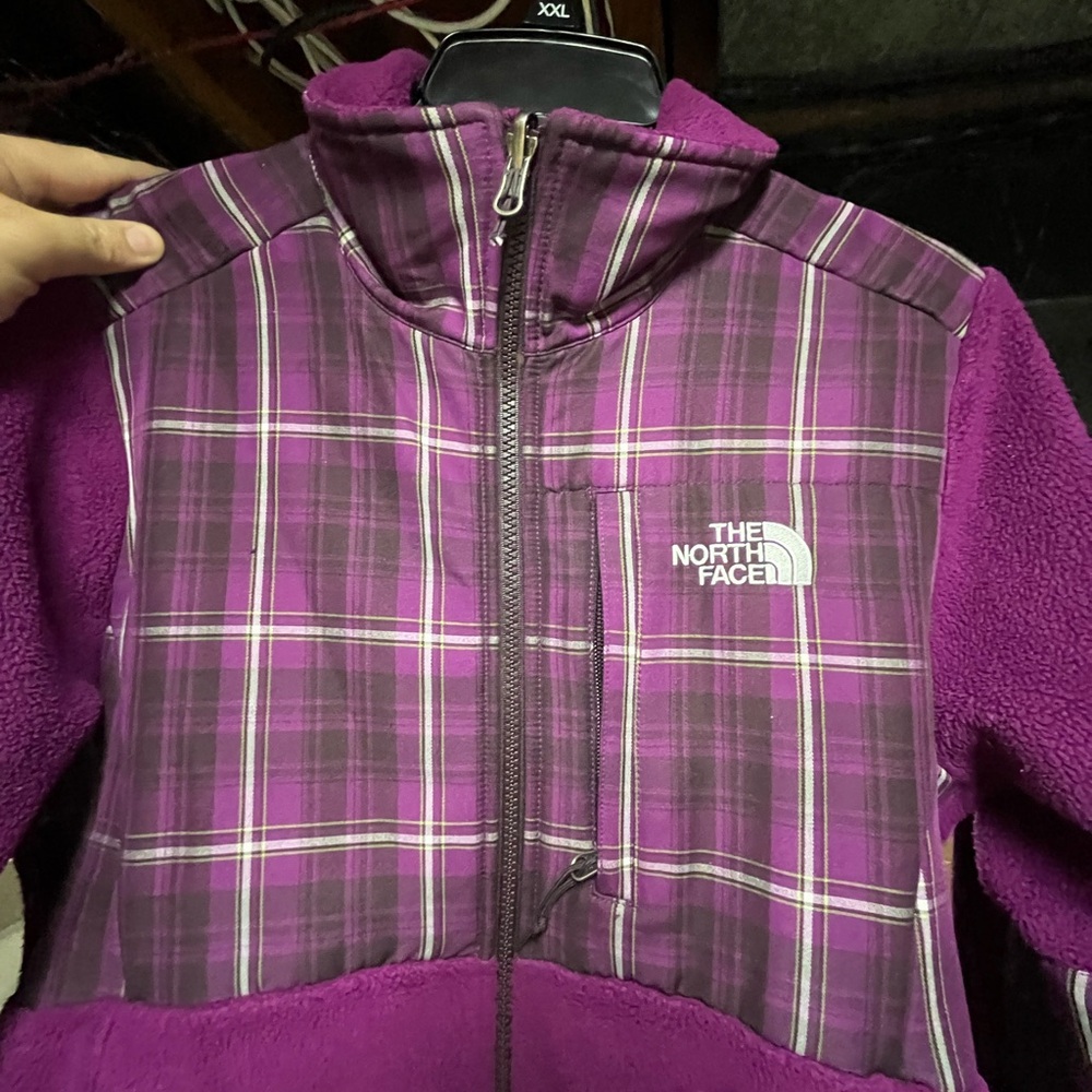 The North Face Purple Checkered Fleece Jacket - Picture 9 of 11